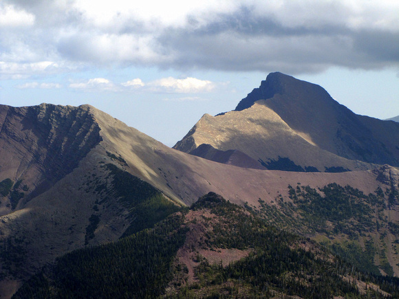 Mount Alderson rises above the famous Carthew-Alderson Summit trail.